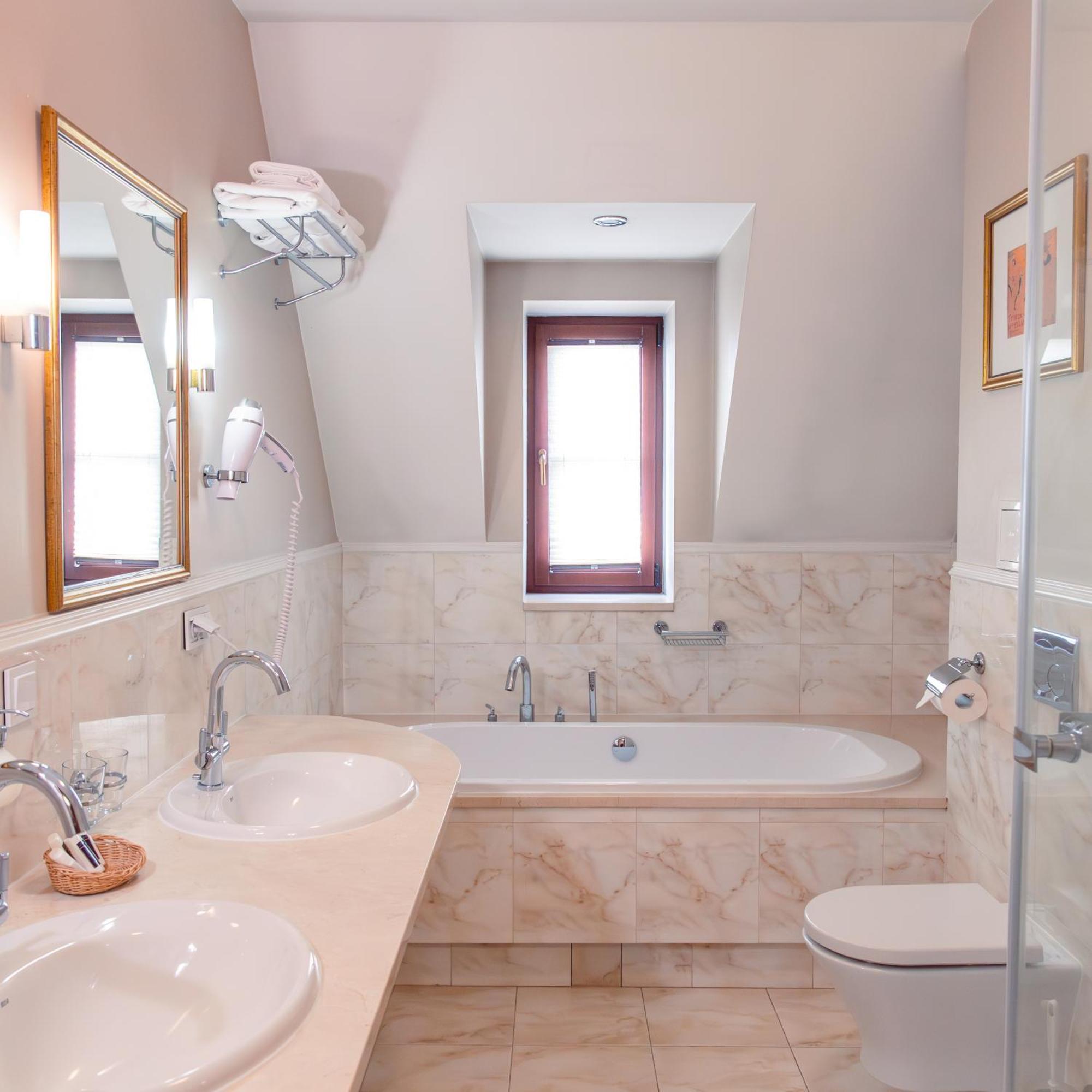 Hotel Skala Biala Podlaska Luaran gambar